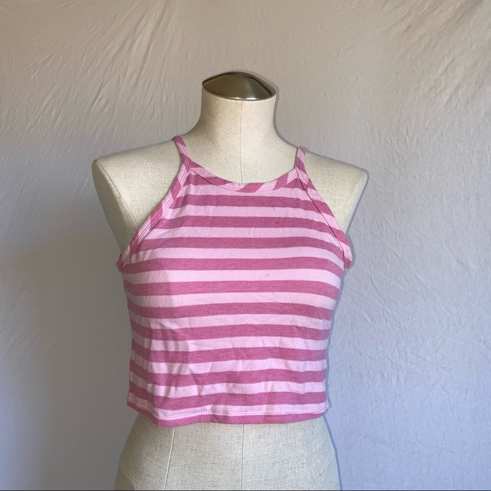 pink cropped halter tank ✨